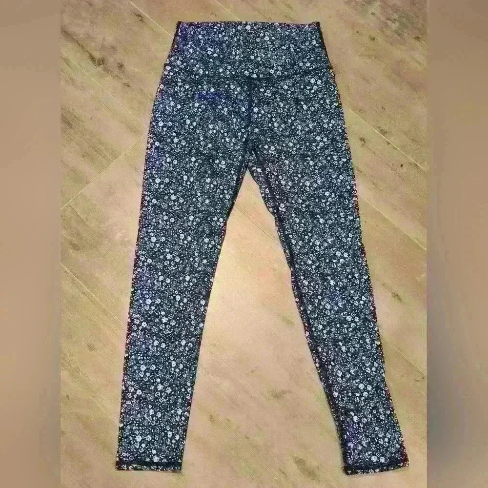Aerie Floral Chill Play Leggings